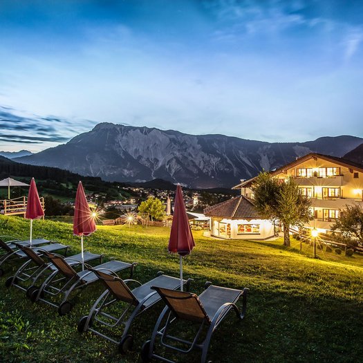 Hotel Daniel im Ötztal bei Nacht