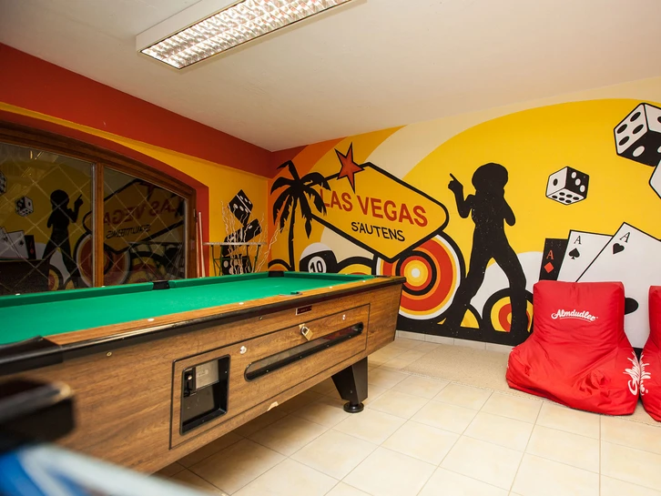 Games room "Las Vegas" at the Hotel Daniel in the Ötztal Games room "Las Vegas" at the Hotel Daniel in the Ötztal